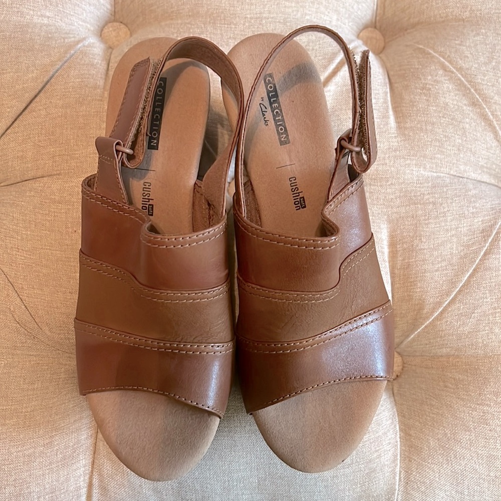 Clark’s wedges - 8 1/2 - Tan color